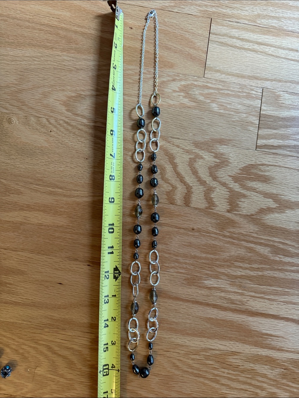 Elegant Black Beaded Link Necklace with Silver-Tone Rings